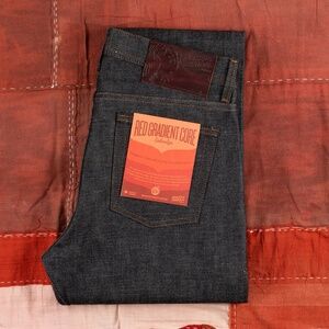 Naked & Famous - Red Gradient Core Selvedge - Weird Guy 31